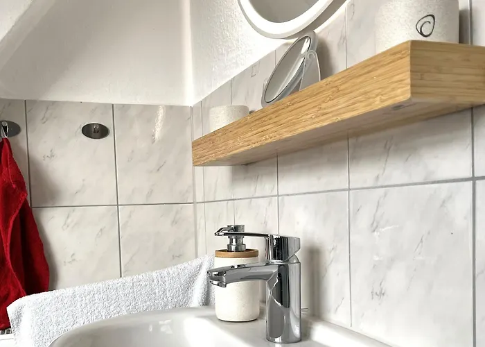 Ankerplatz In Ruhiger Wohngegend *