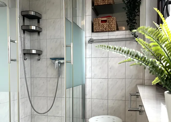 Ankerplatz In Ruhiger Wohngegend *